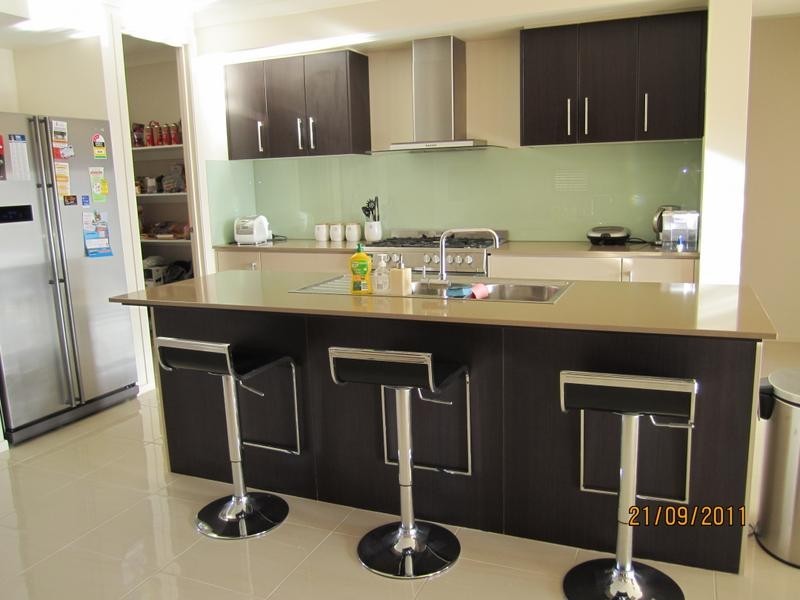 7 Honey Court, Berwick VIC 3806