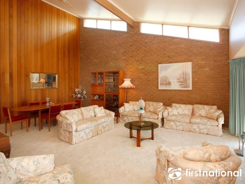 7 Reginald Close, Berwick VIC 3806