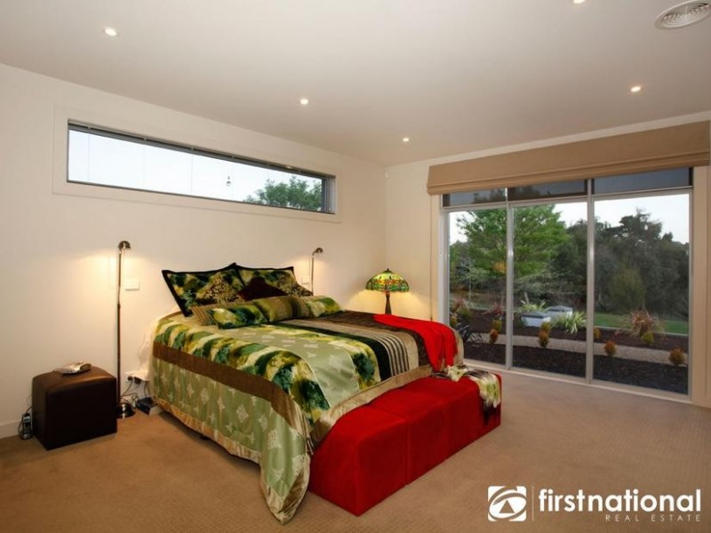 8-12 Glen Moidart Drive, Berwick VIC 3806