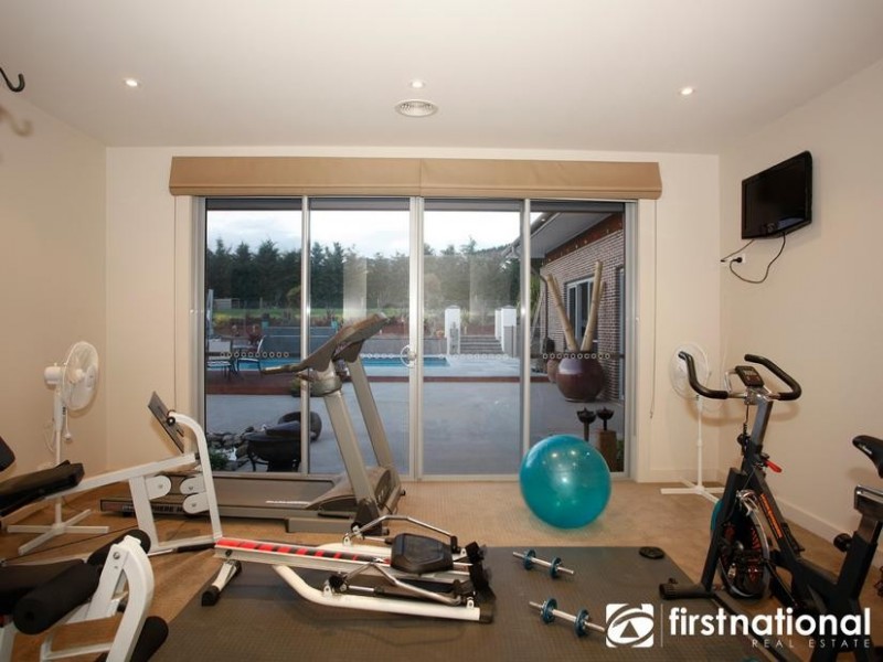 8-12 Glen Moidart Drive, Berwick VIC 3806