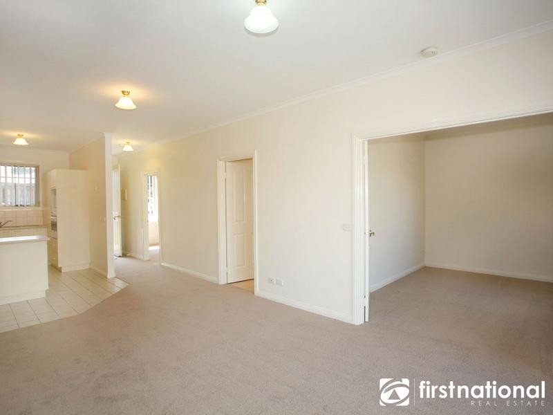 8/21-25 Parkhill Drive, Berwick VIC 3806