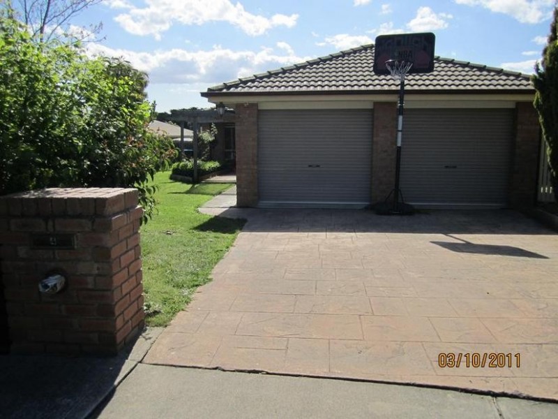 4 Hall Court, Berwick VIC 3806