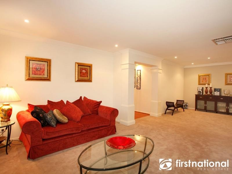 14 Spoonbill Street, Berwick VIC 3806