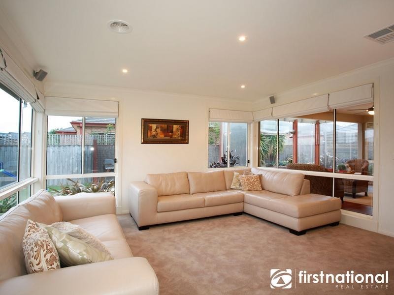 14 Spoonbill Street, Berwick VIC 3806