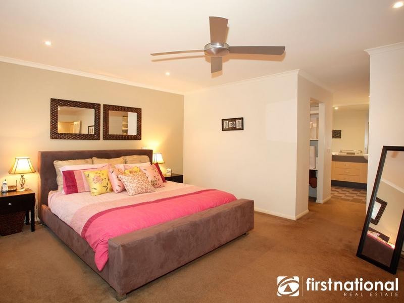 14 Spoonbill Street, Berwick VIC 3806