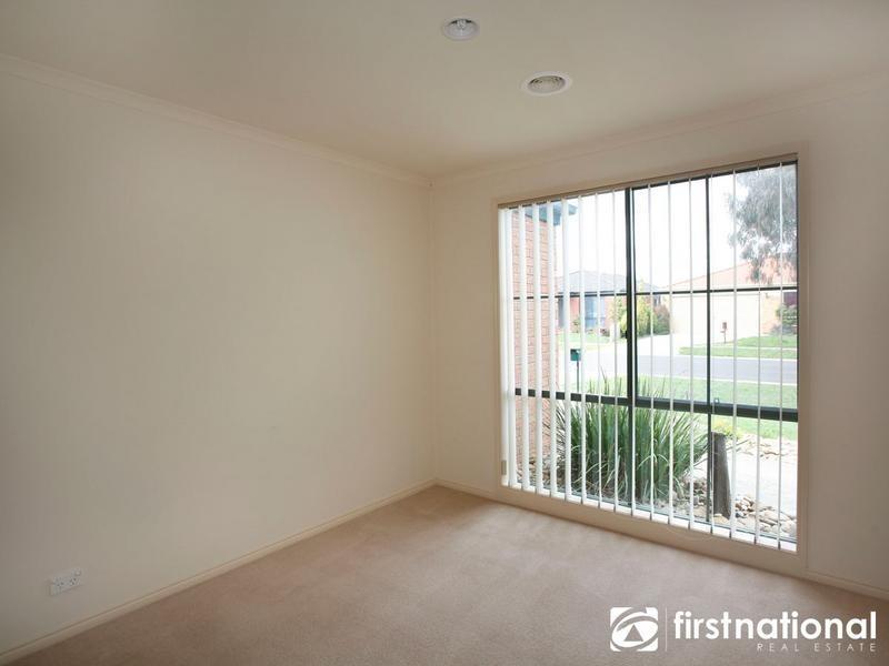 23 Grand Arch Way, Berwick VIC 3806