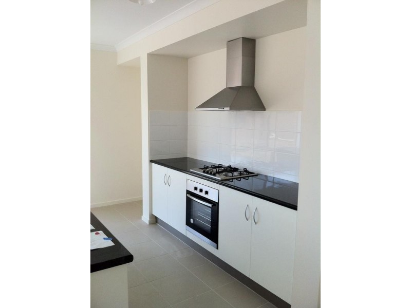 80 Selandra Boulevard, Clyde North VIC 3978