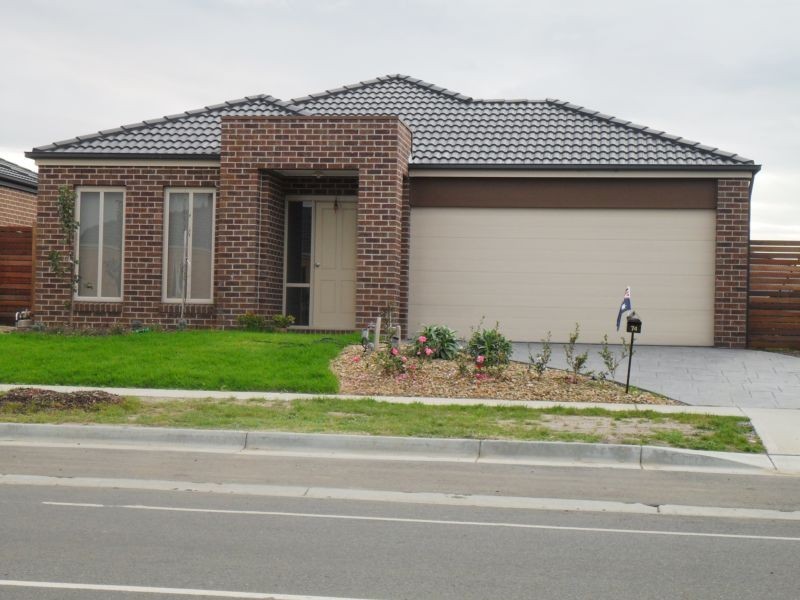74 Selandra Boulevard, Clyde North VIC 3978
