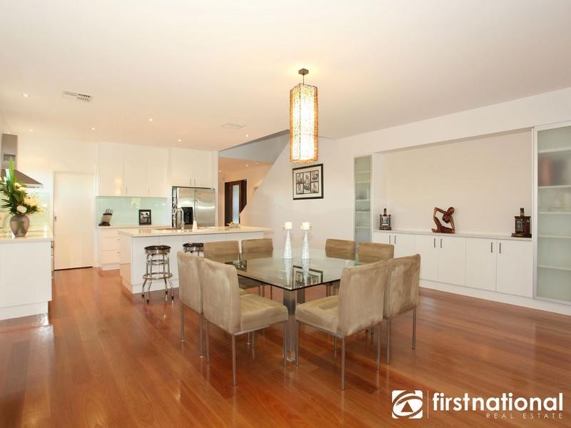 6 Talinga Court, Berwick VIC 3806