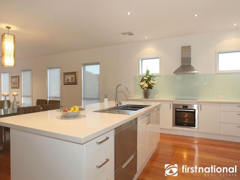 6 Talinga Court, Berwick VIC 3806