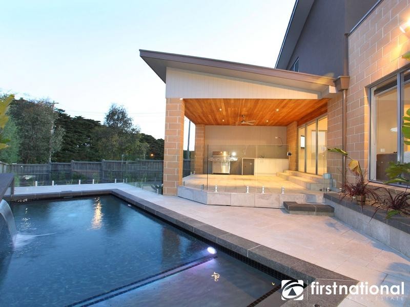 6 Talinga Court, Berwick VIC 3806