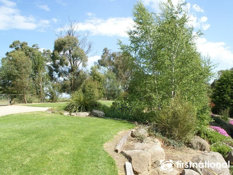 35 Carpenter Road, Beaconsfield Upper VIC 3808