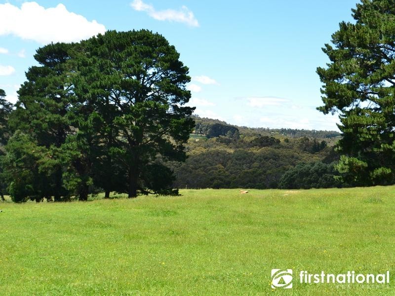 80 Bourkes Creek Road, Pakenham Upper VIC 3810