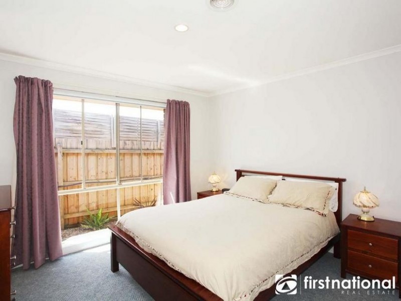 13 Dickson Mews, Berwick VIC 3806