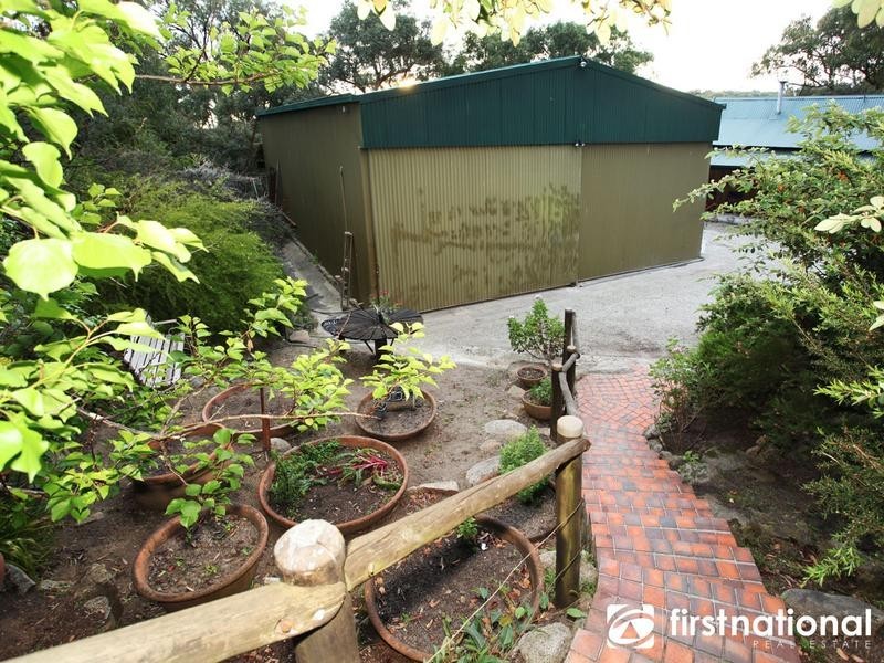 64 Norbury Road, Beaconsfield Upper VIC 3808