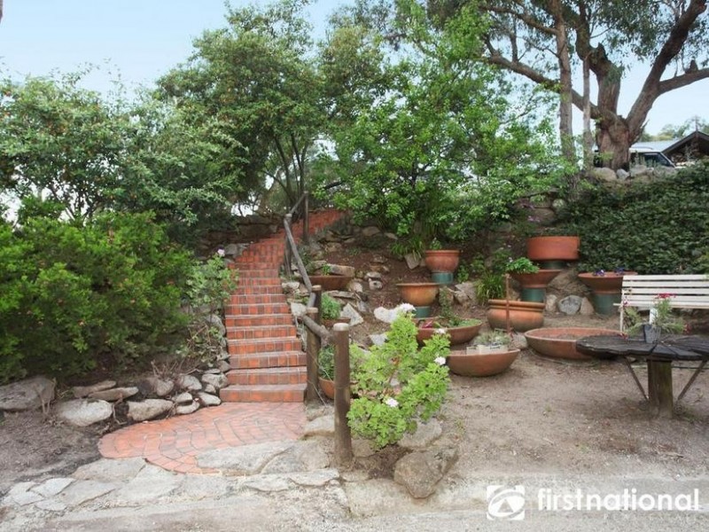 64 Norbury Rd, Beaconsfield Upper VIC 3808