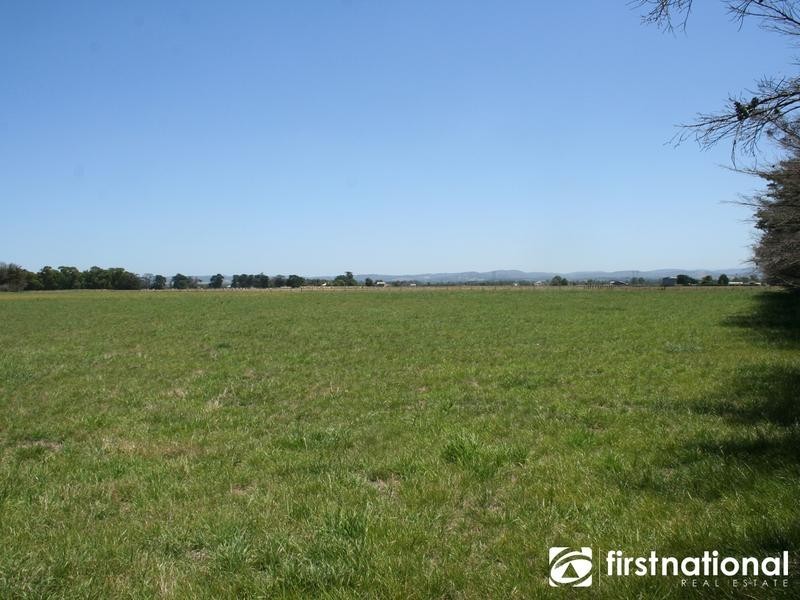 230 Eight Mile Road, Nar Nar Goon VIC 3812