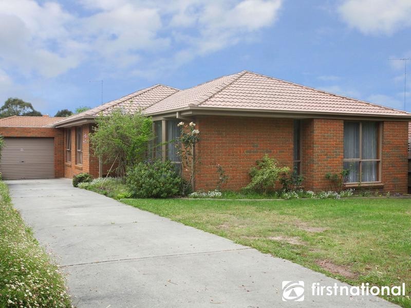 4 Mahogany Avenue, Berwick VIC 3806