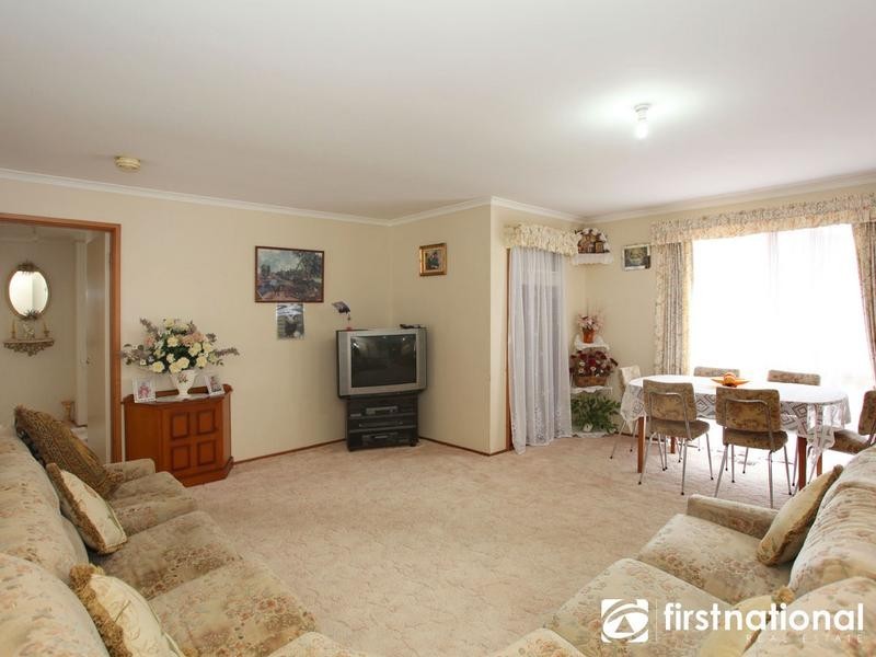 4 Mahogany Avenue, Berwick VIC 3806