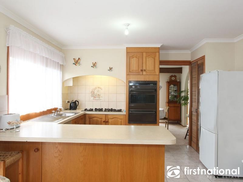 4 Mahogany Avenue, Berwick VIC 3806