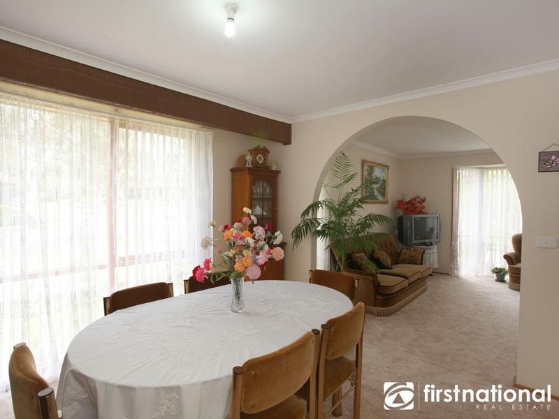 4 Mahogany Avenue, Berwick VIC 3806