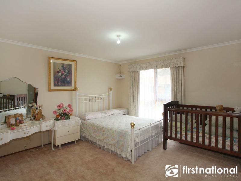 4 Mahogany Avenue, Berwick VIC 3806