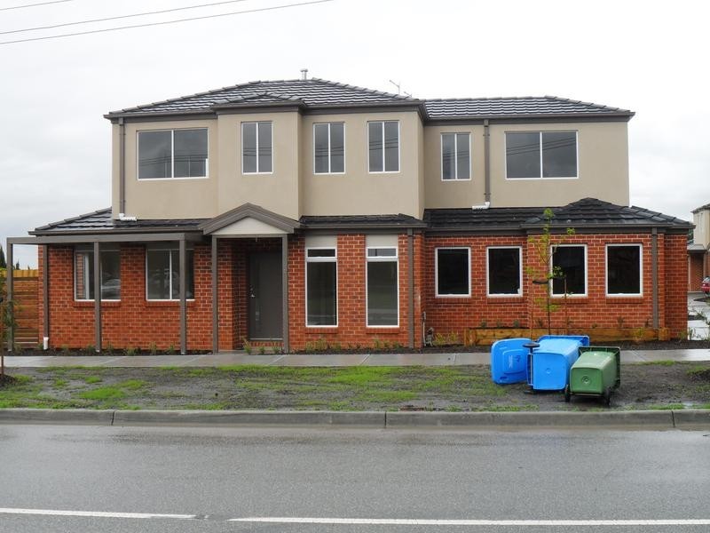 2/4 Young Road, Hallam VIC 3803