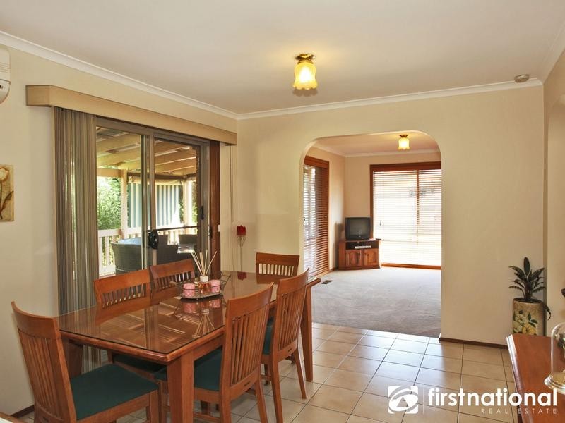 2 Lawrence Drive, Berwick VIC 3806