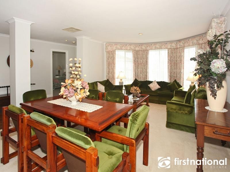 9 Andval Court, Berwick VIC 3806