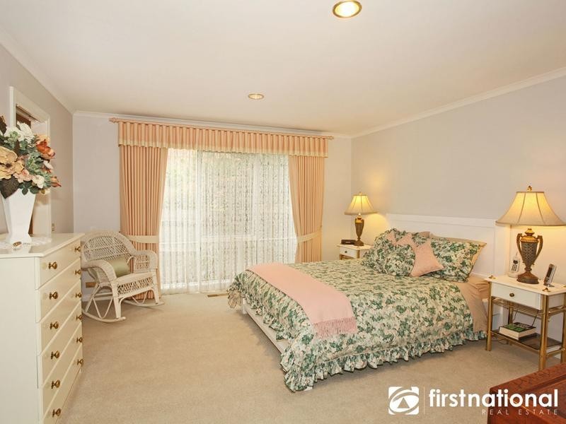 9 Andval Court, Berwick VIC 3806