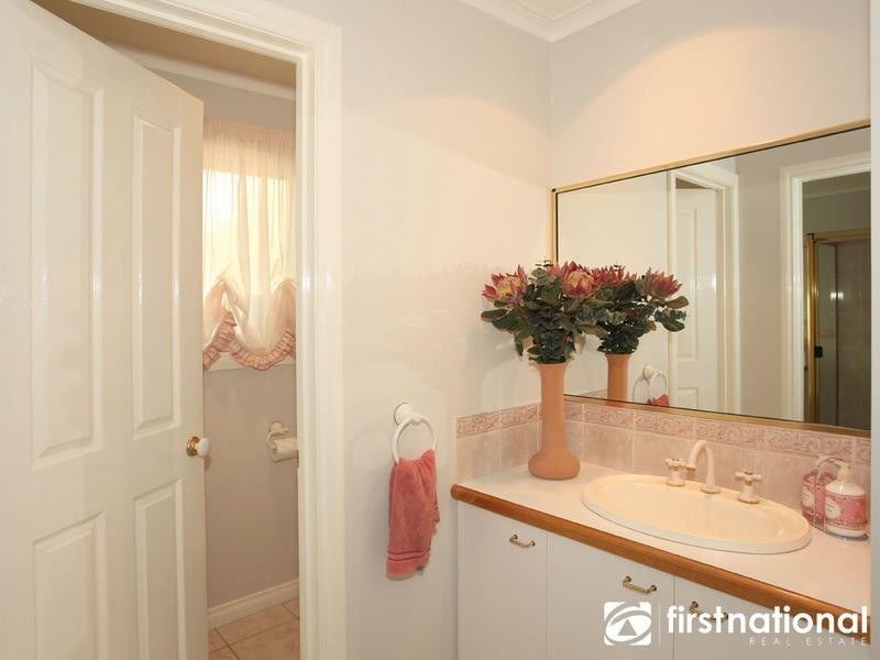 9 Andval Court, Berwick VIC 3806