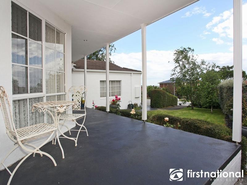 9 Andval Court, Berwick VIC 3806