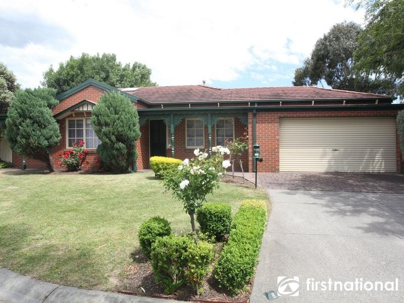 8 Emma Court, Berwick VIC 3806