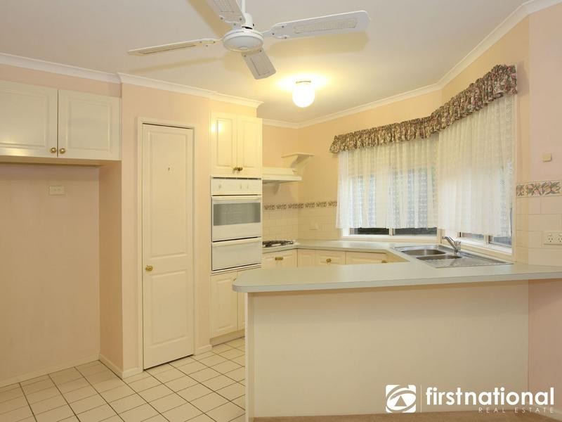 8 Emma Court, Berwick VIC 3806