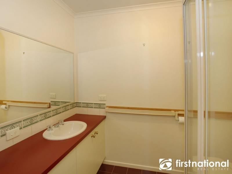 8 Emma Court, Berwick VIC 3806