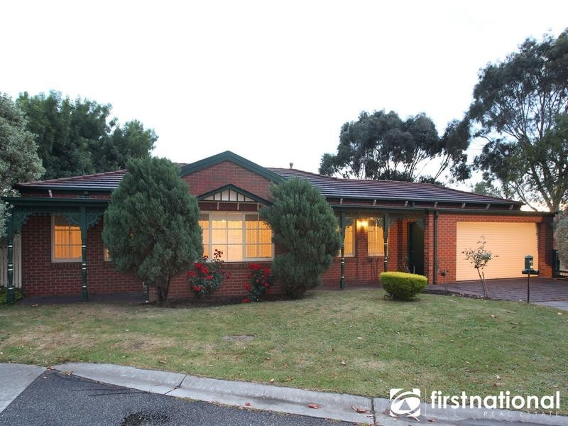 8 Emma Court, Berwick VIC 3806