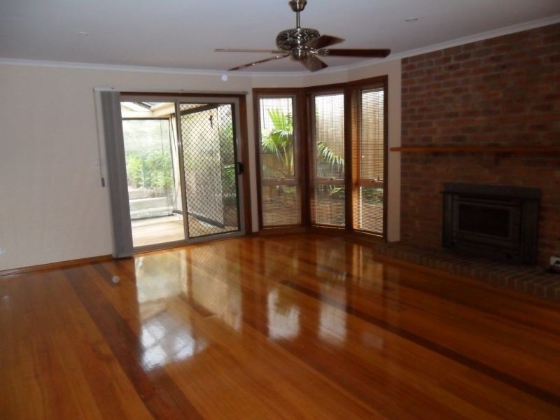 48 Lawrence Drive, Berwick VIC 3806