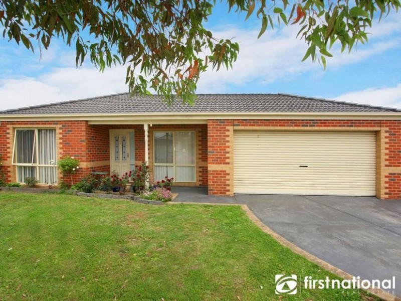 14 Glen Isla Way, Berwick VIC 3806