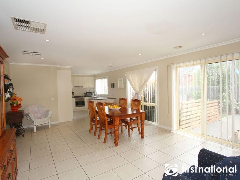 14 Glen Isla Way, Berwick VIC 3806