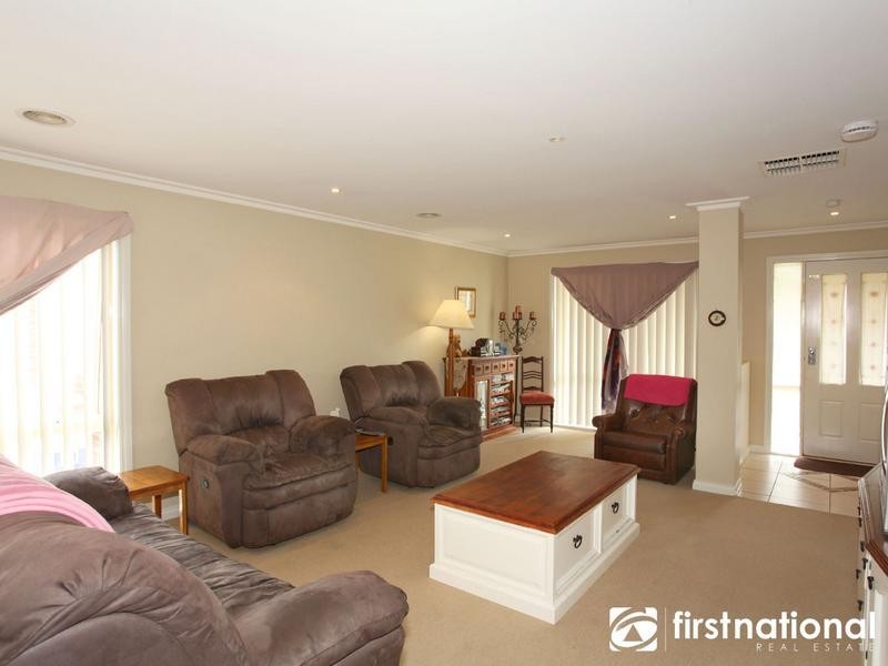 14 Glen Isla Way, Berwick VIC 3806
