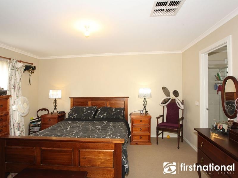 14 Glen Isla Way, Berwick VIC 3806