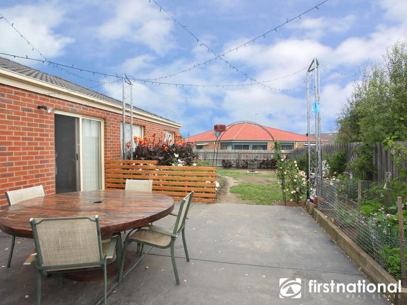 14 Glen Isla Way, Berwick VIC 3806