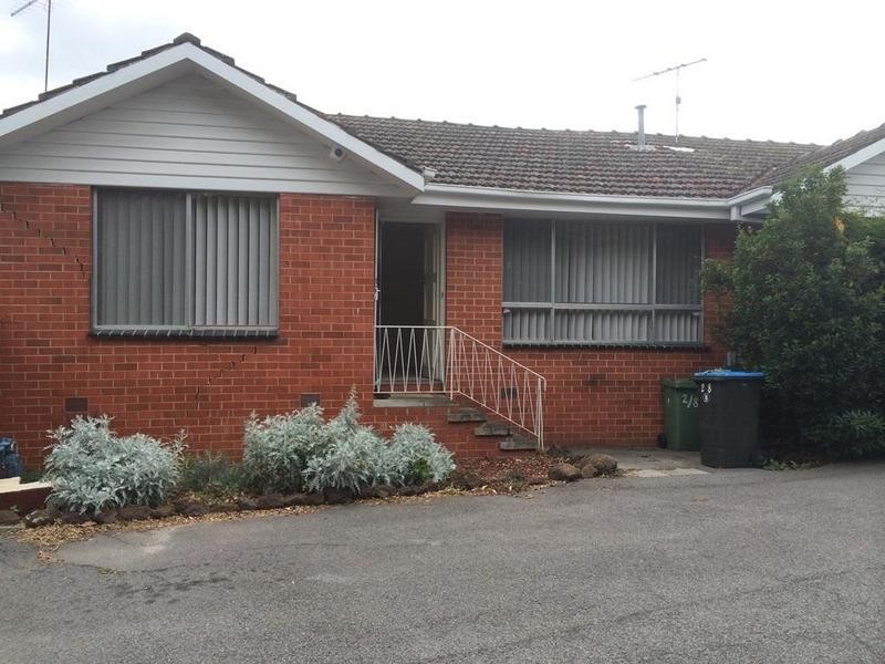 2/8 Wheeler Street, Berwick VIC 3806