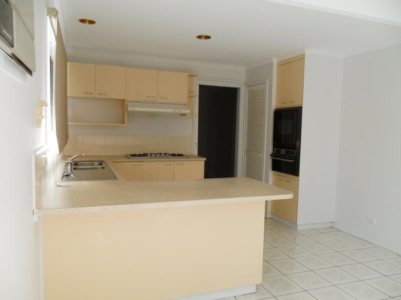 2 Bosco Close, Narre Warren VIC 3805