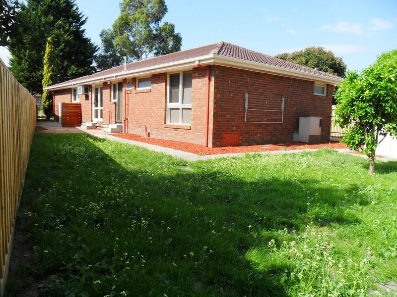 2 Bosco Close, Narre Warren VIC 3805