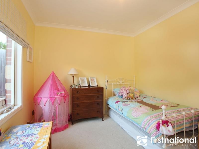 19 Nightingale Crescent, Berwick VIC 3806