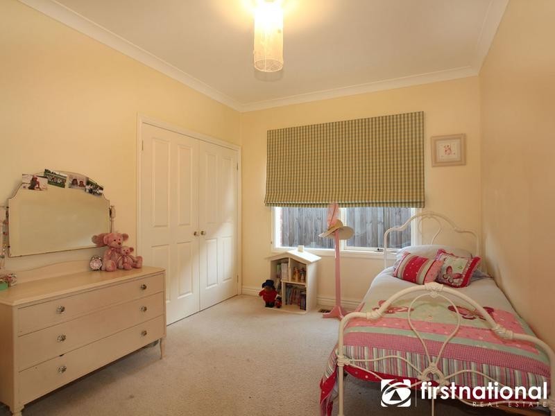 19 Nightingale Crescent, Berwick VIC 3806