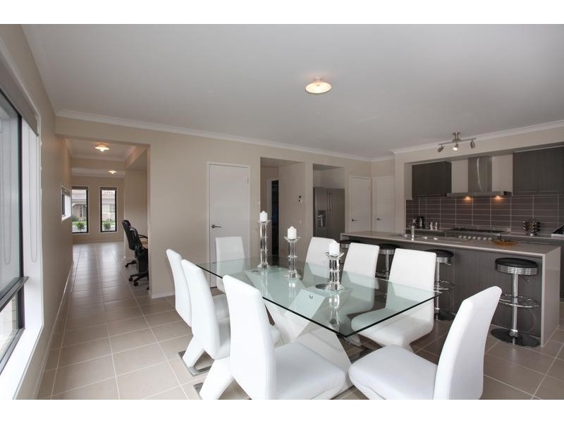 9 Alice Court, Officer VIC 3809