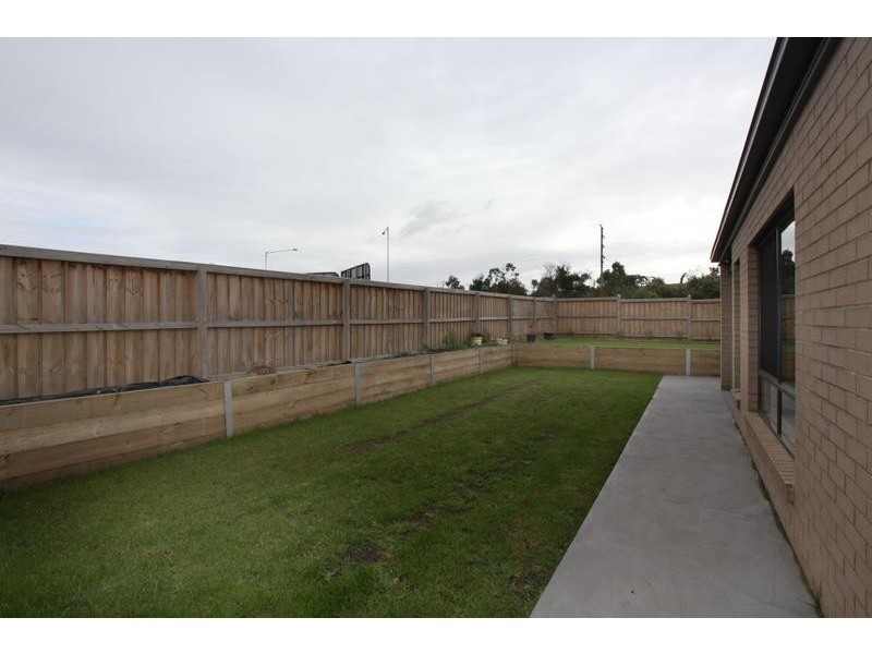 9 Alice Court, Officer VIC 3809