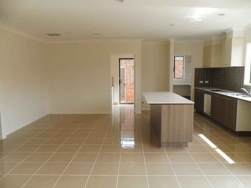 Lot 345, 72 McKillop Way, Clyde North VIC 3978